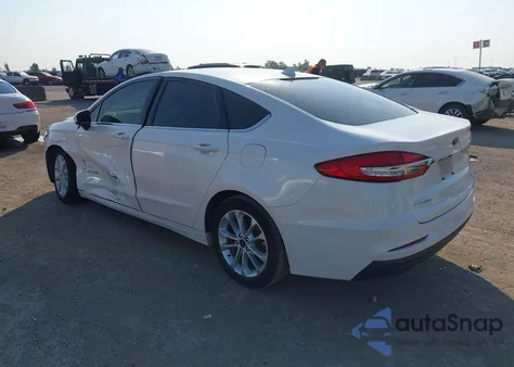 2019 Ford Fusion Hybrid Se z USA, uszkodzony, nr VIN 3FA6P0LU0KR207467